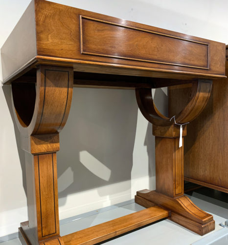 Curved Pedestal Vanity