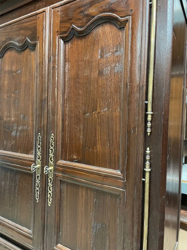 Linen Cabinet w brass hardware